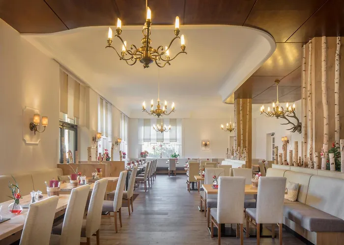 Otel Vier Jahreszeiten 3*