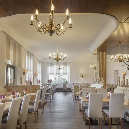Vier Jahreszeiten Hotell
