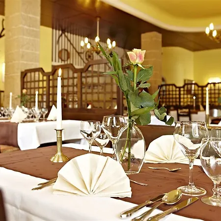 Otel Vier Jahreszeiten 3*