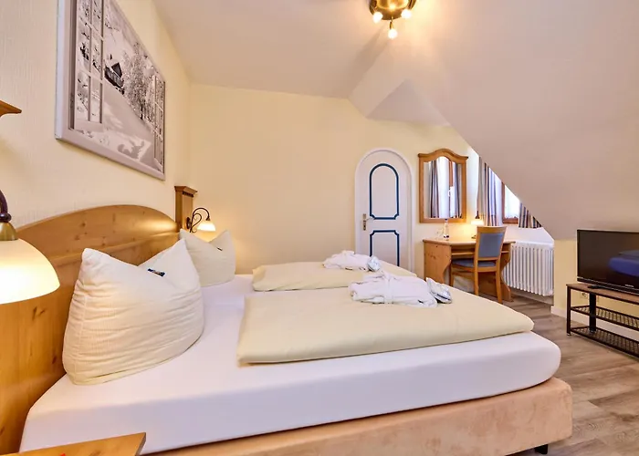 Vier Jahreszeiten 3* גרמיש-פרטנקירכן